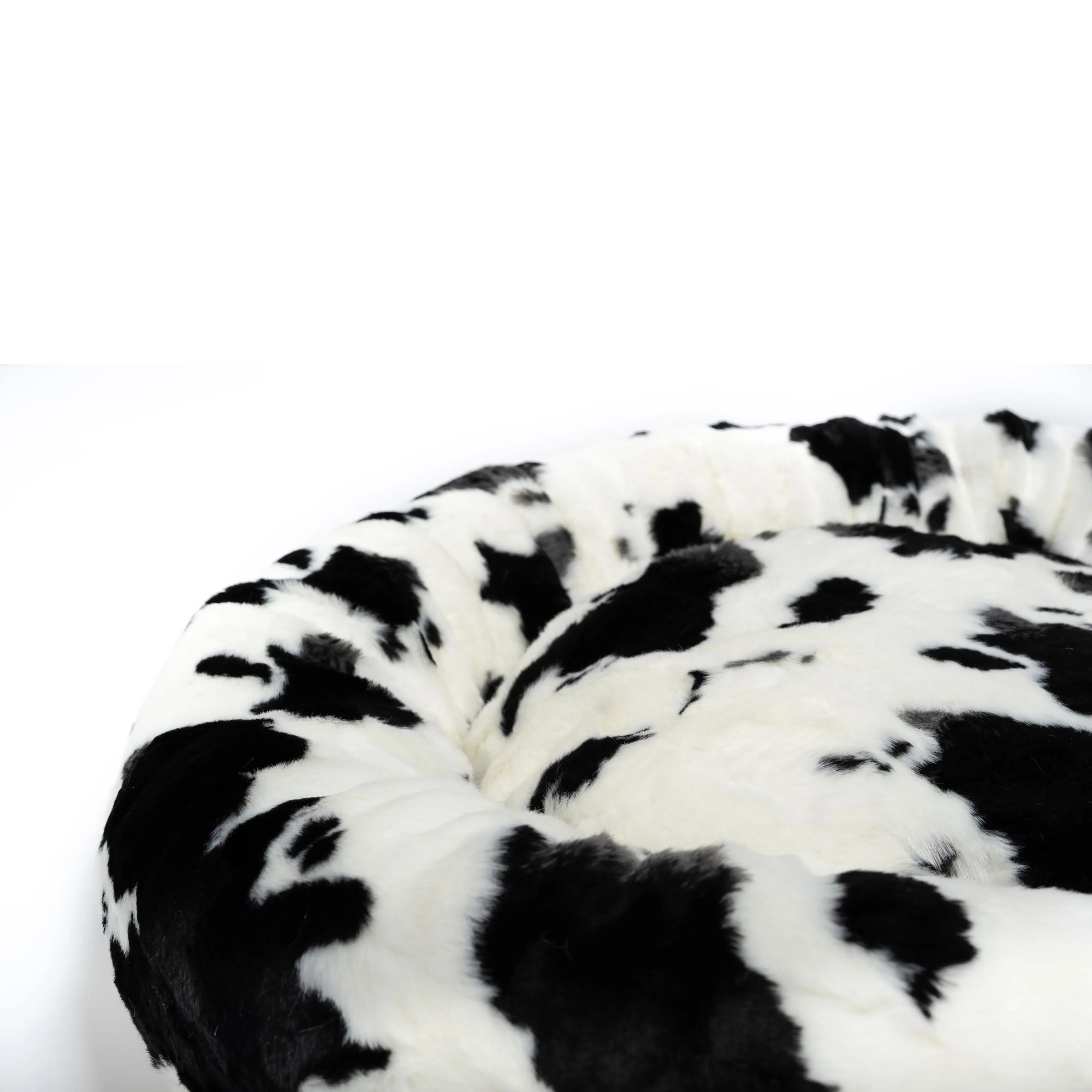 Fluffi Cow Pattern Donut Cat & Dog Bed