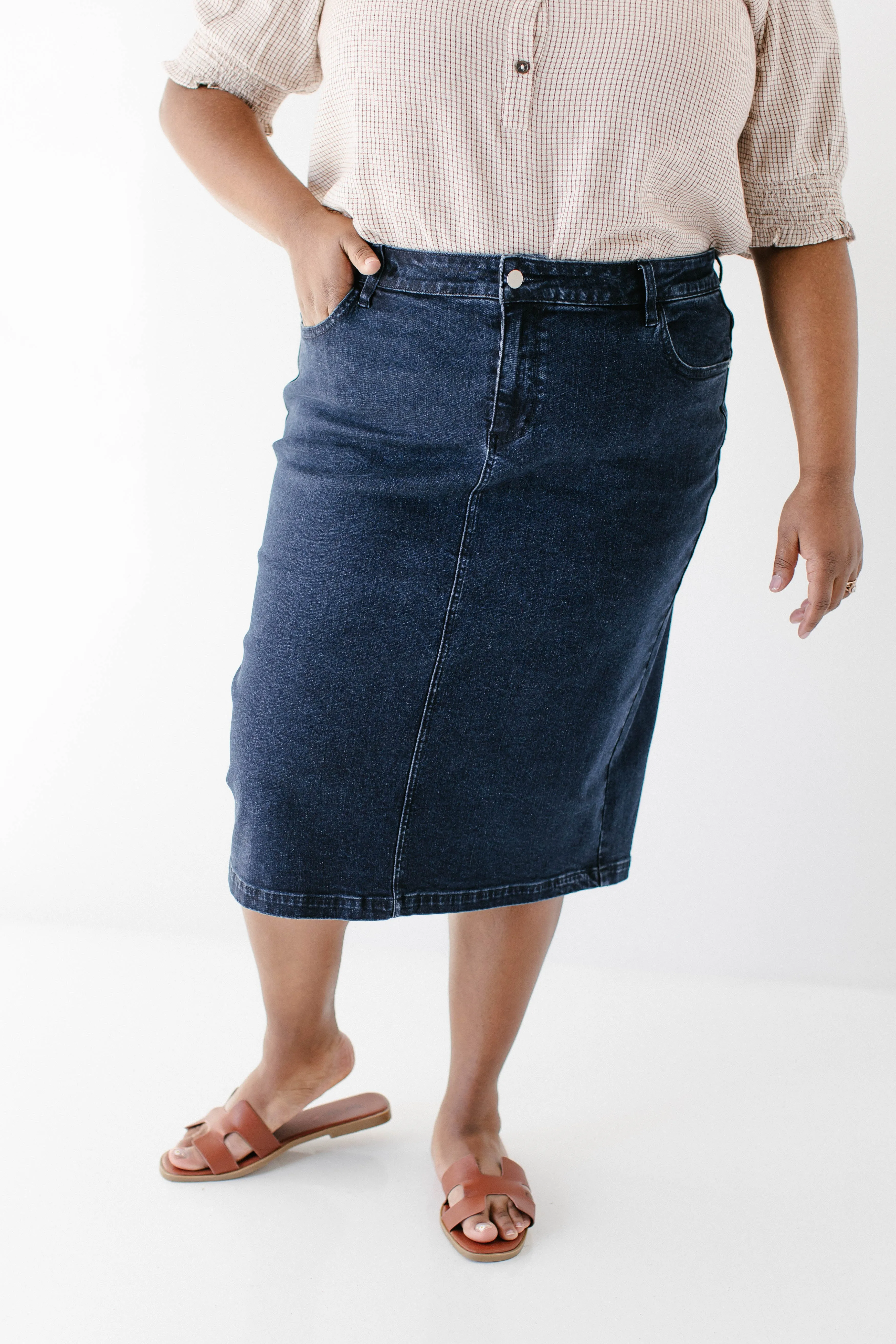 'Krista' Knee Length Denim Pencil Skirt in Dark Wash